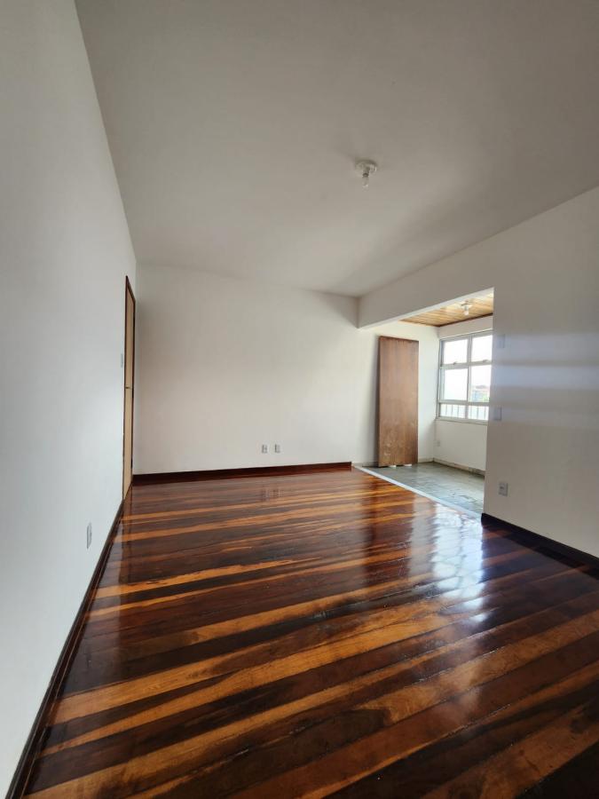 Apartamento - Vila Laura