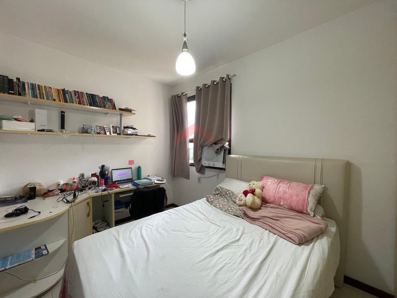 Apartamento - Caminho das árvores