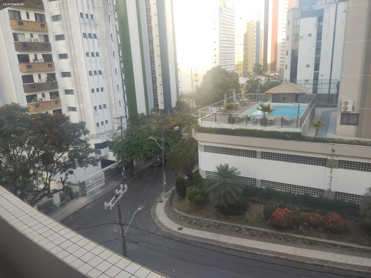 Apartamento - Caminho das árvores