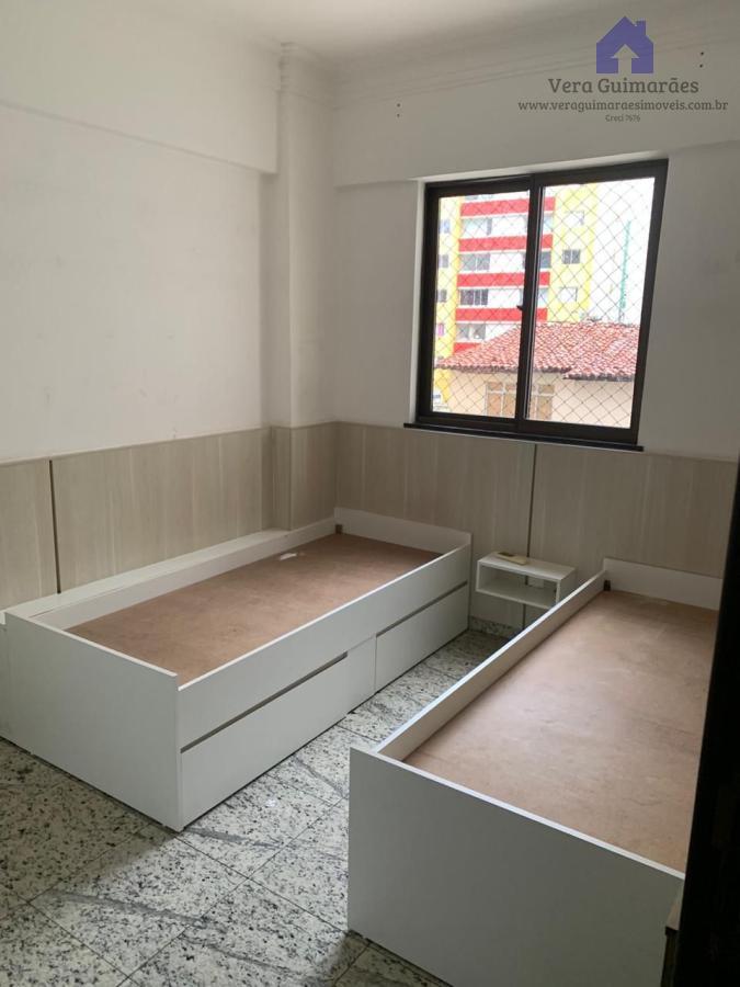 Apartamento - Costa Azul