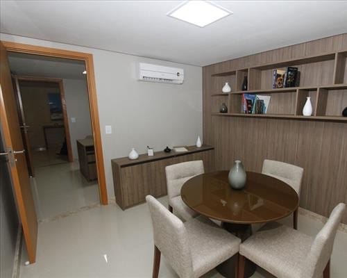 Apartamento - Jardim Armação