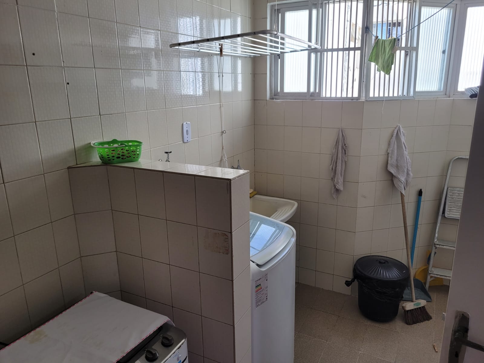 Apartamento - Jardim Armação