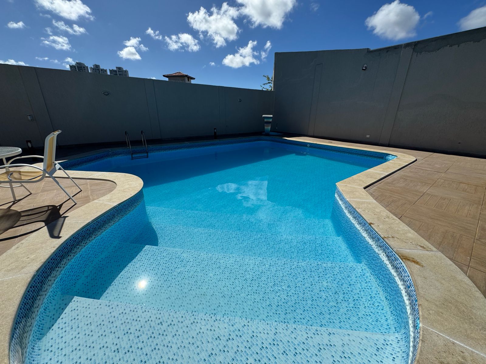 Casa duplex  - Itaigara