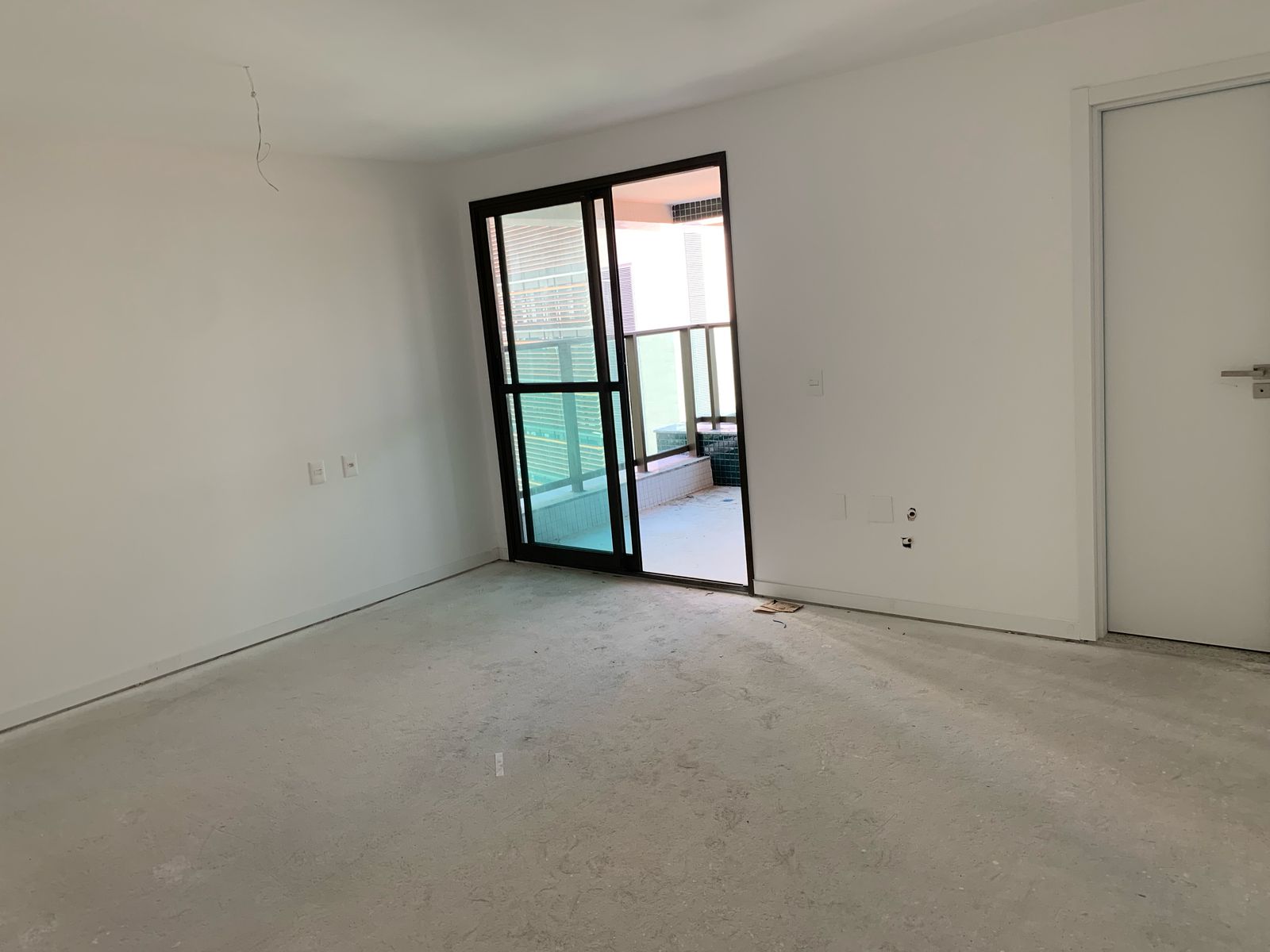 Apartamento - Caminho Das árvores
