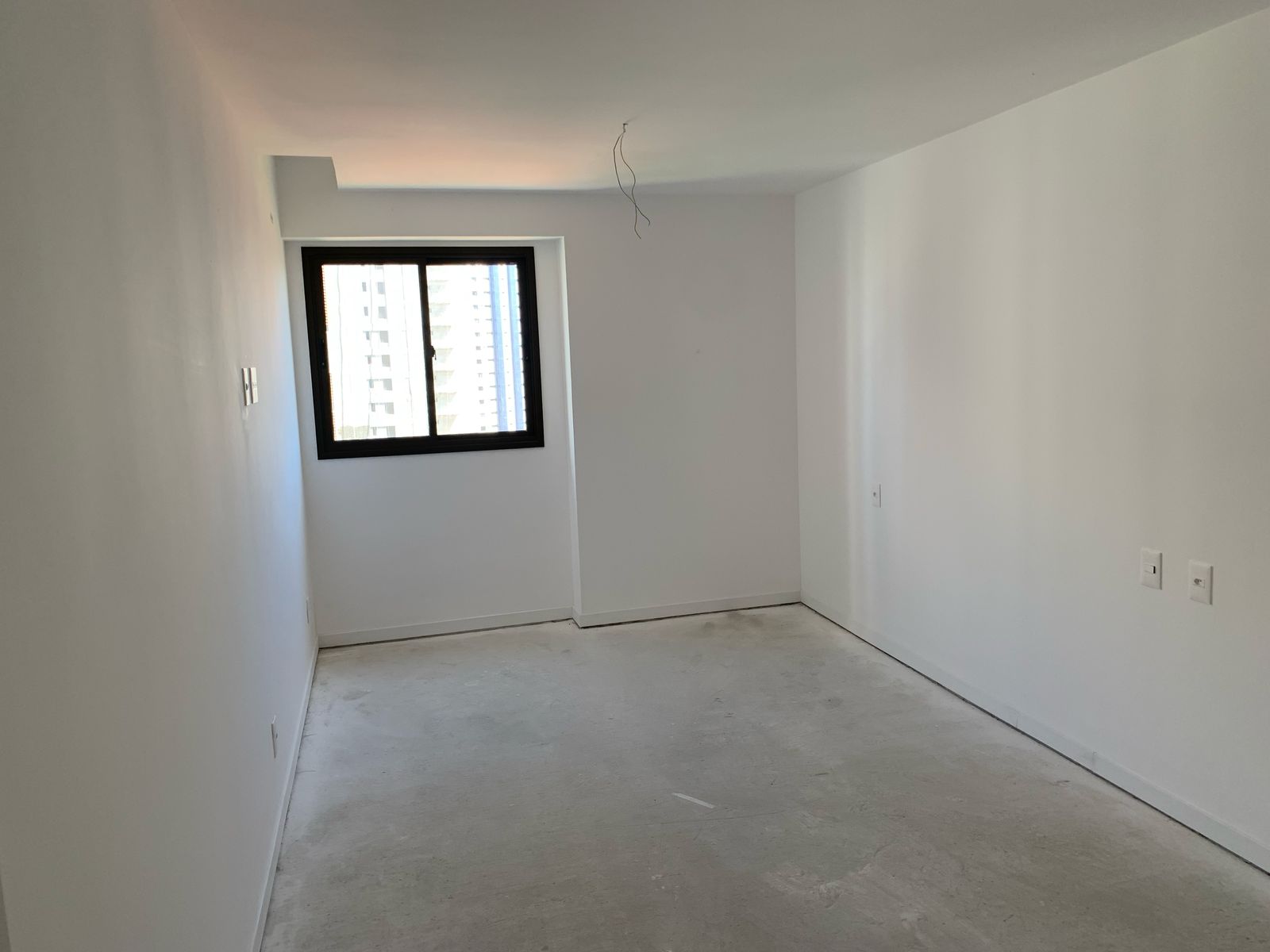 Apartamento - Caminho Das árvores