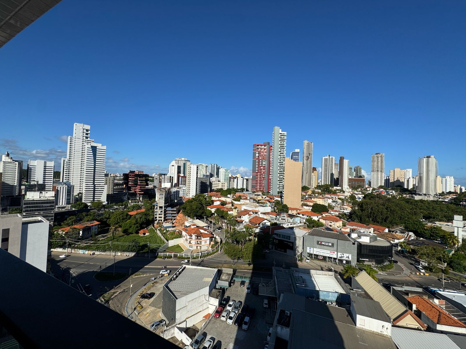 Apartamento - Caminho Das árvores