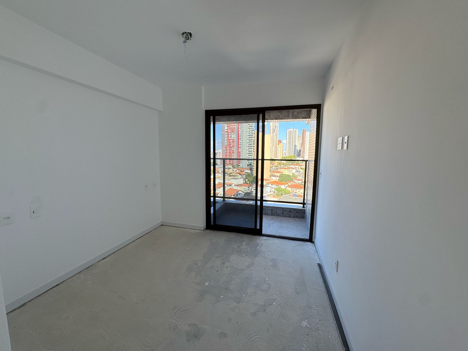 Apartamento - Caminho Das árvores