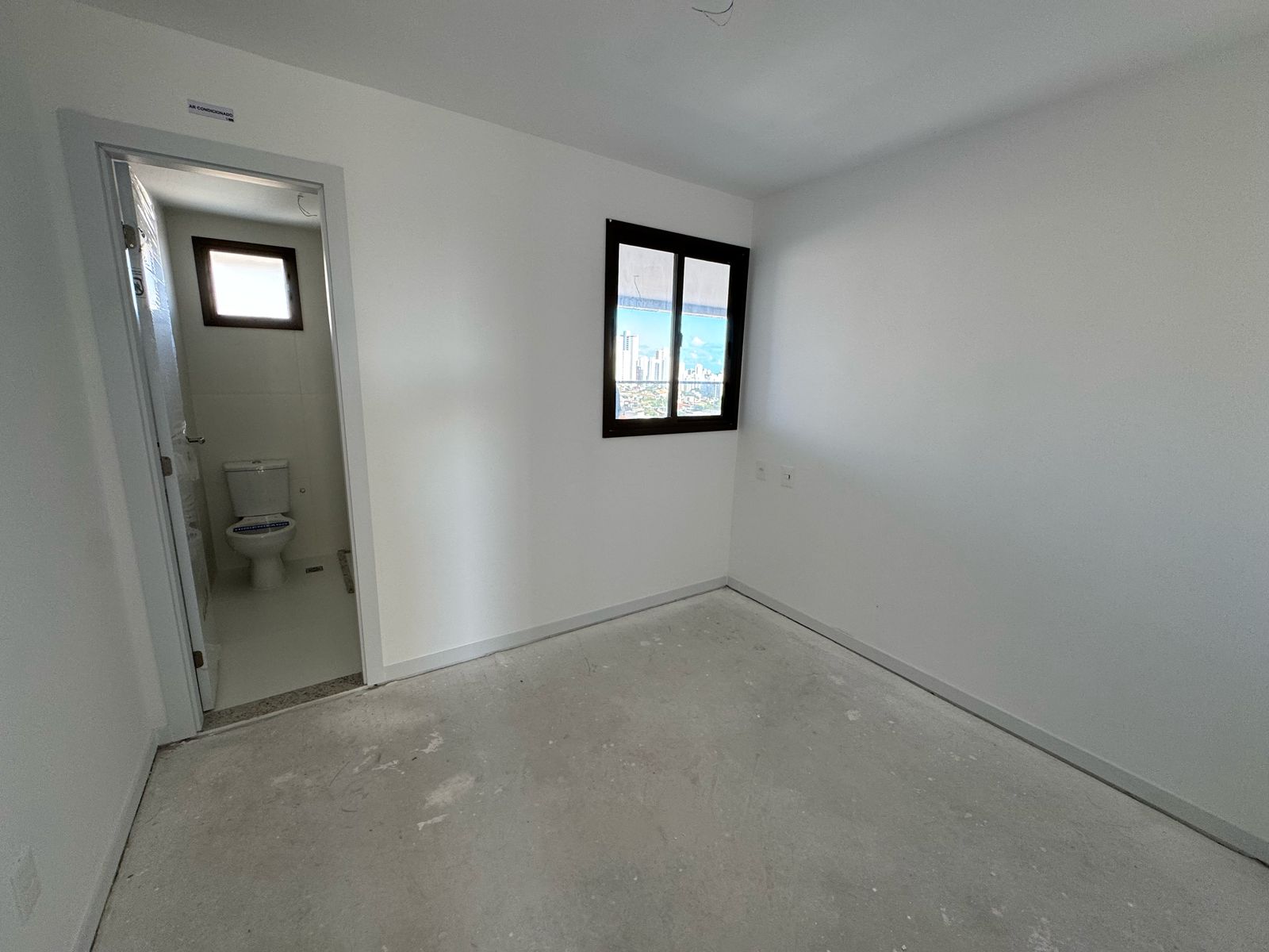 Apartamento - Caminho Das árvores