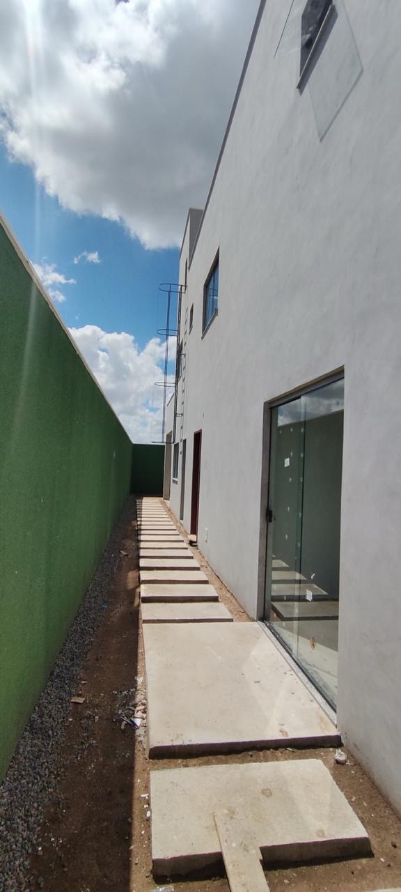 Casa duplex  - Lagoa Salgada
