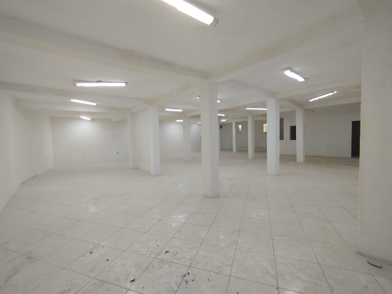 Ponto Comercial - Rua Nova