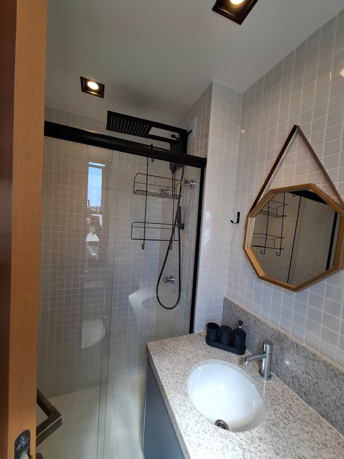 Apartamento - Jardim Armação