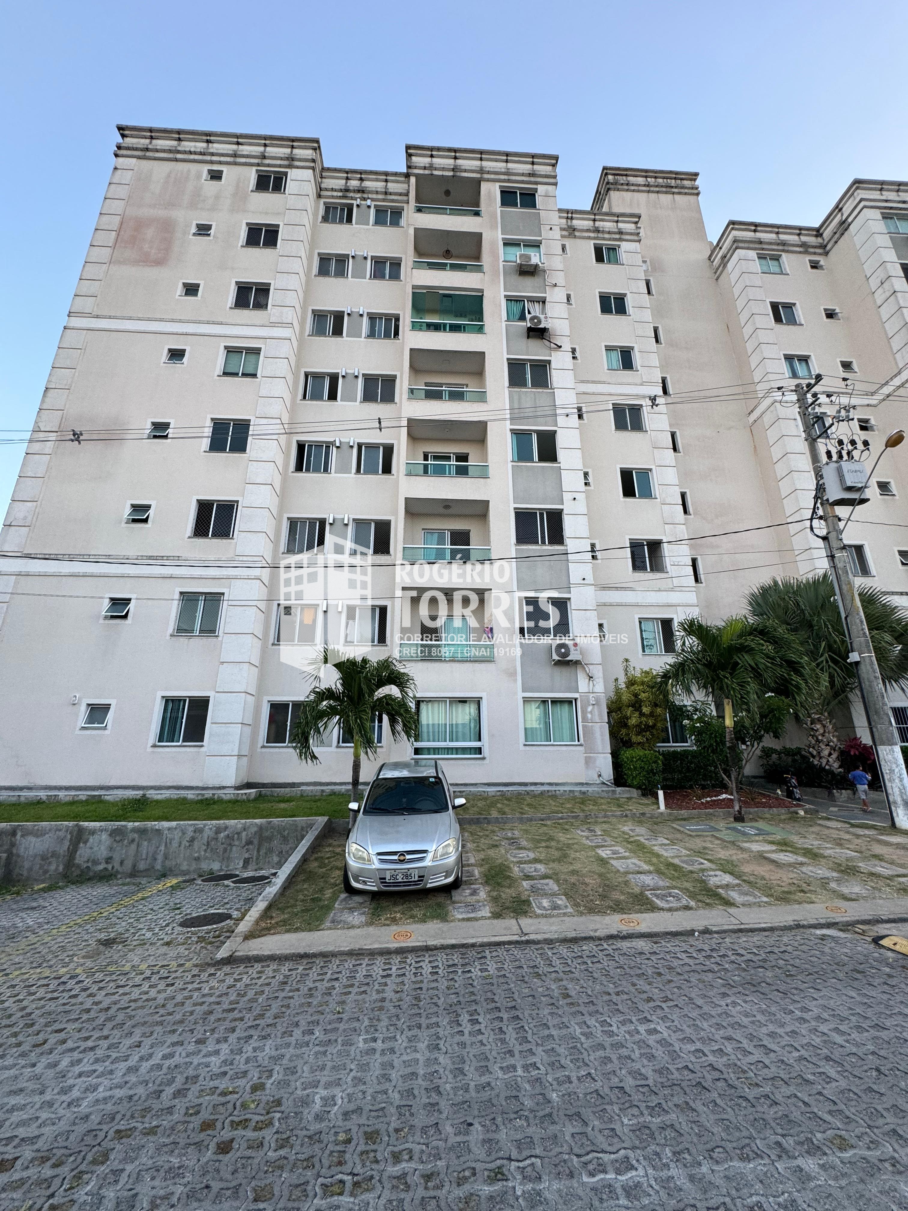 Apartamento - Buraquinho