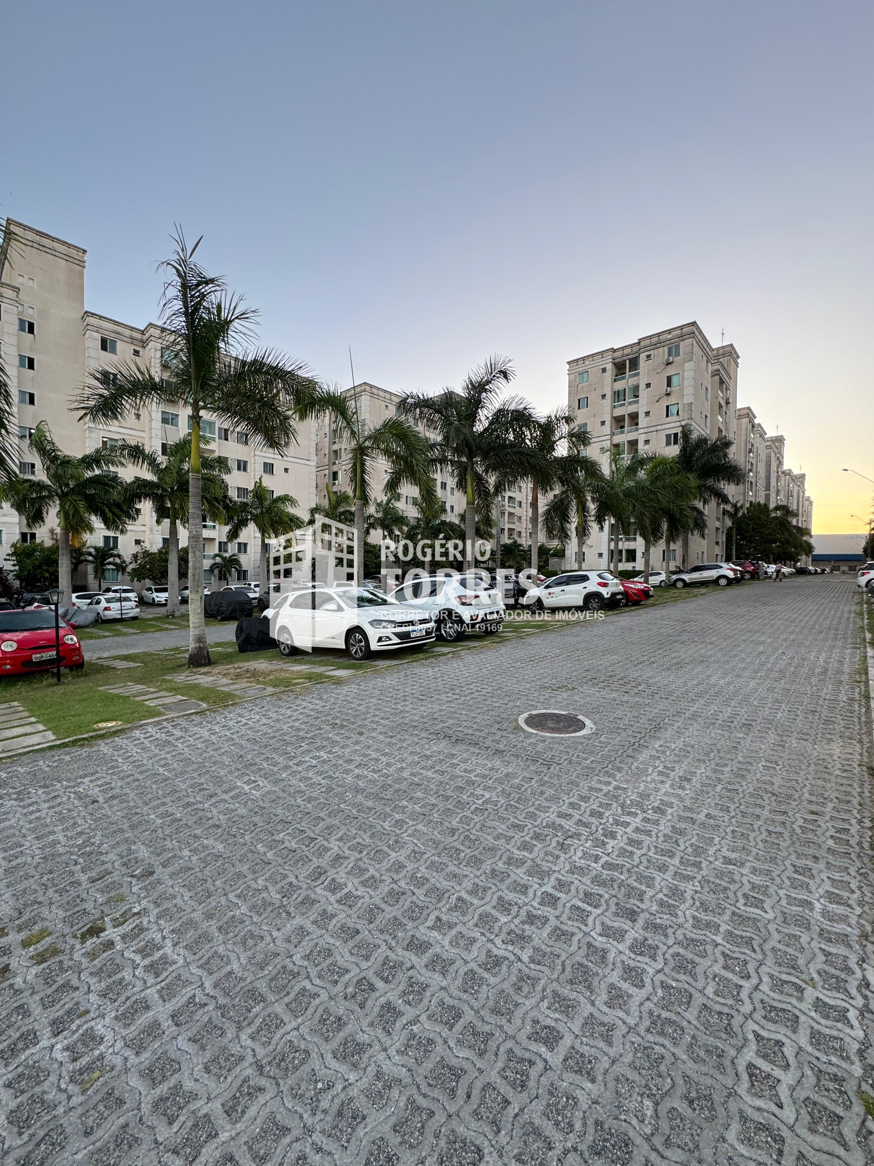 Apartamento - Buraquinho