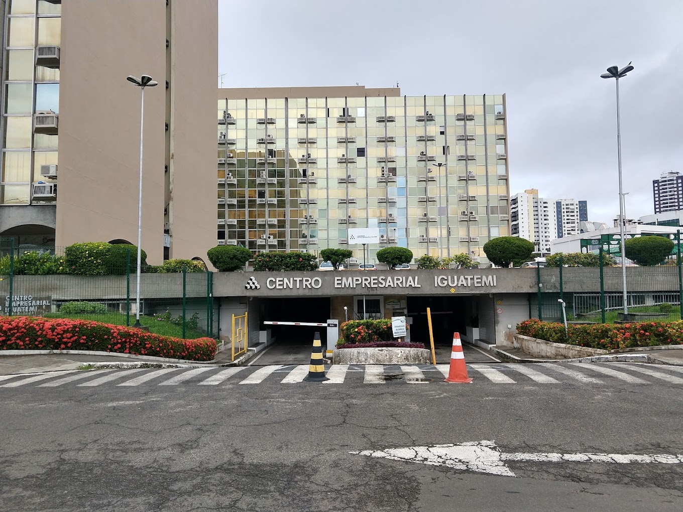 Sala Comercial  - Caminho das Árvores