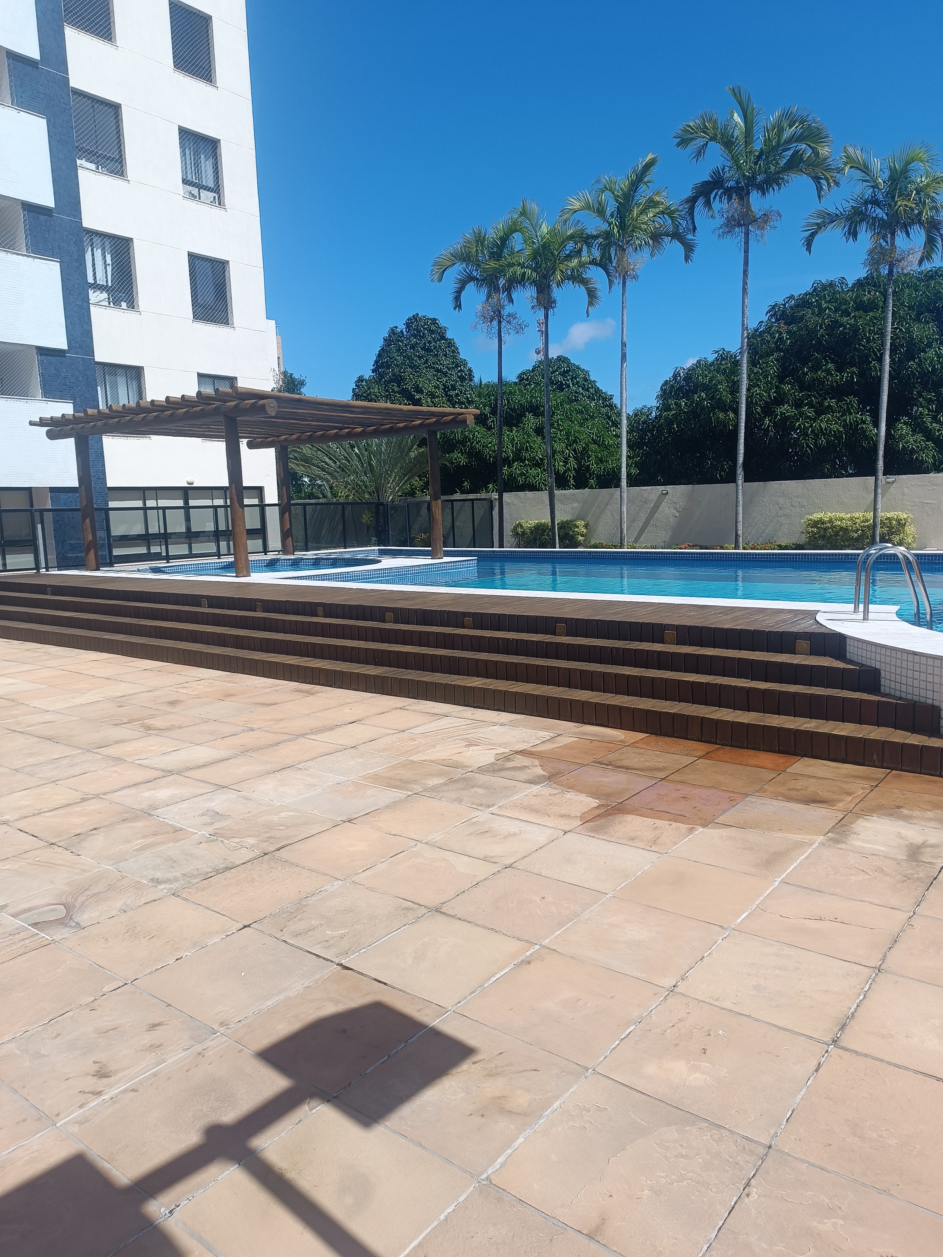 Apartamento - Pitangueiras